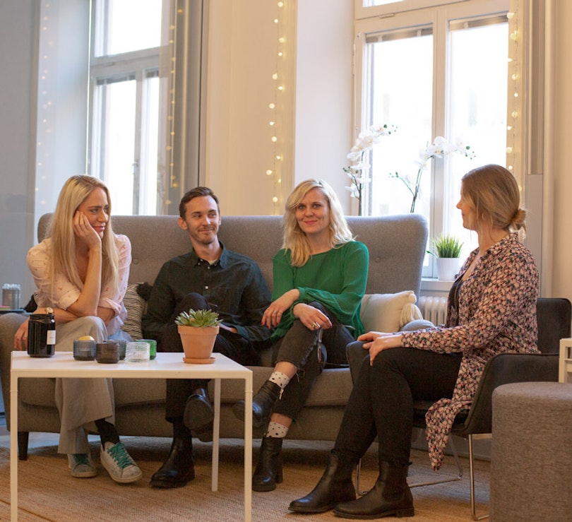 Jacob är praktikant på digitalbyrån Limetta - här med kollegorna