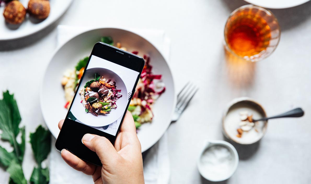 Git lagrar varje sparad version som en ”ögonblicksbild”, ungefär som ett fotoögonblick - Limetta Digitalbyrå